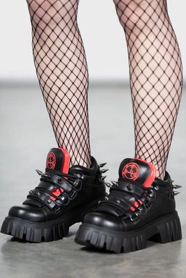 Torment Shoes