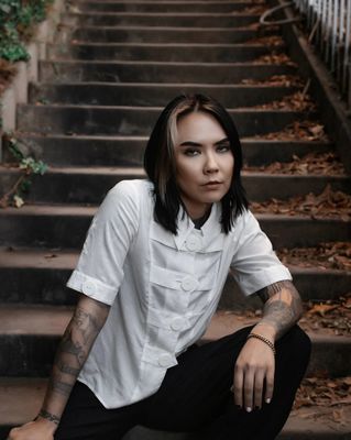 White Straightjacket Top [PLUS]