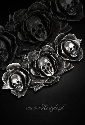 Dark Wonderland Hair Clip