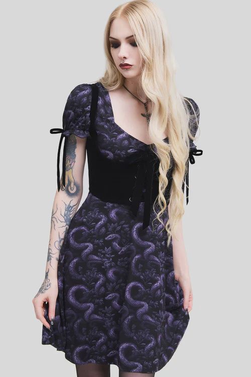 Robe Serpentalia