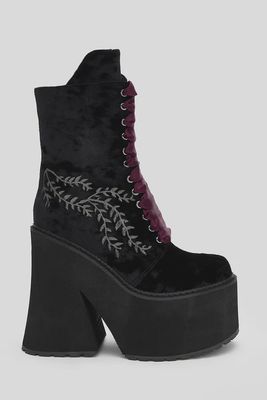 In A Phase Boots