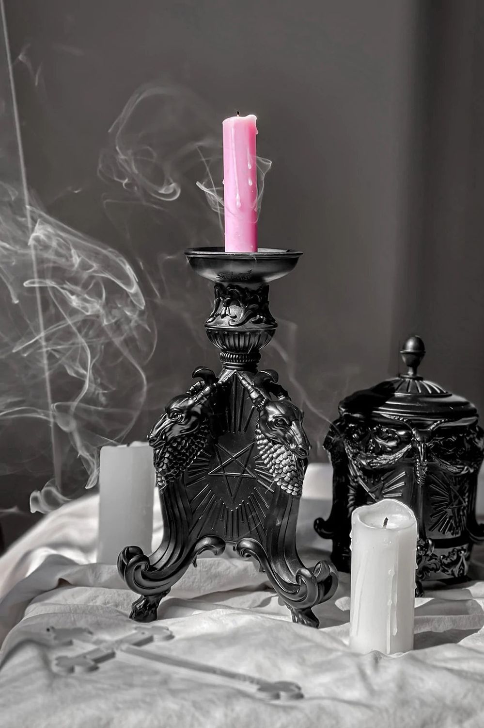 Lord Of Night Chandelier