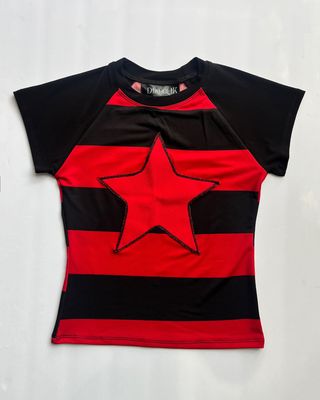 T-Shirt Court Rayé avec Étoile Rouge &amp; Noir - FAIT AU QUEBEC