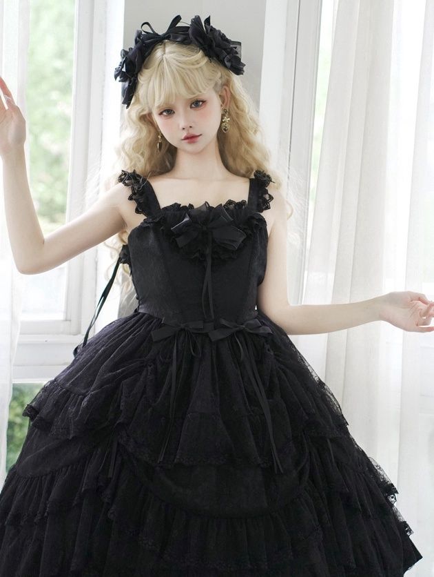 Robe Tiered Ruffle Lace
