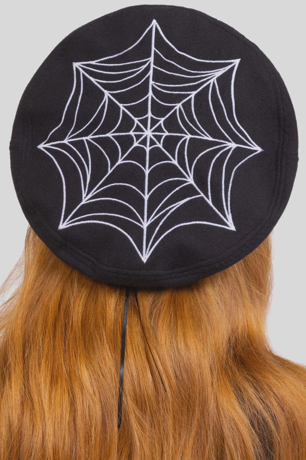 Beret Black Widow