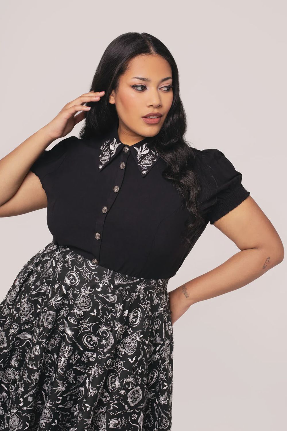 Blouse Mischief [PLUS]