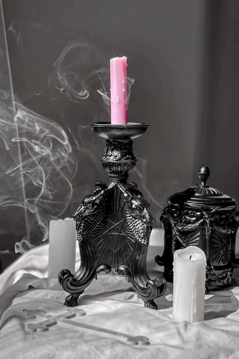 Lord Of Night Chandelier