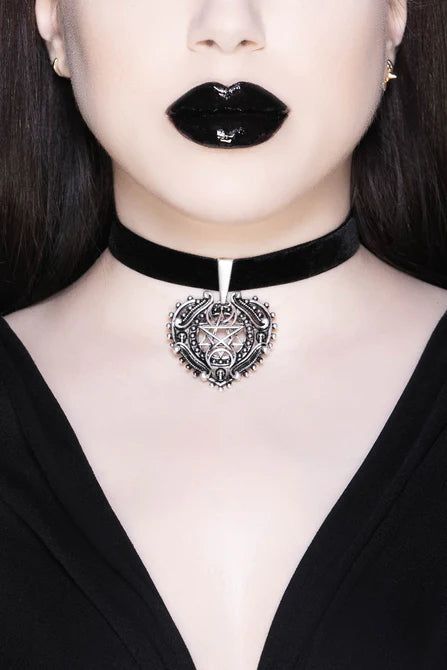 Deadheart Choker