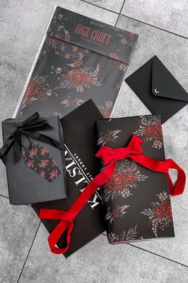 Rose Pattern Gift Wrap