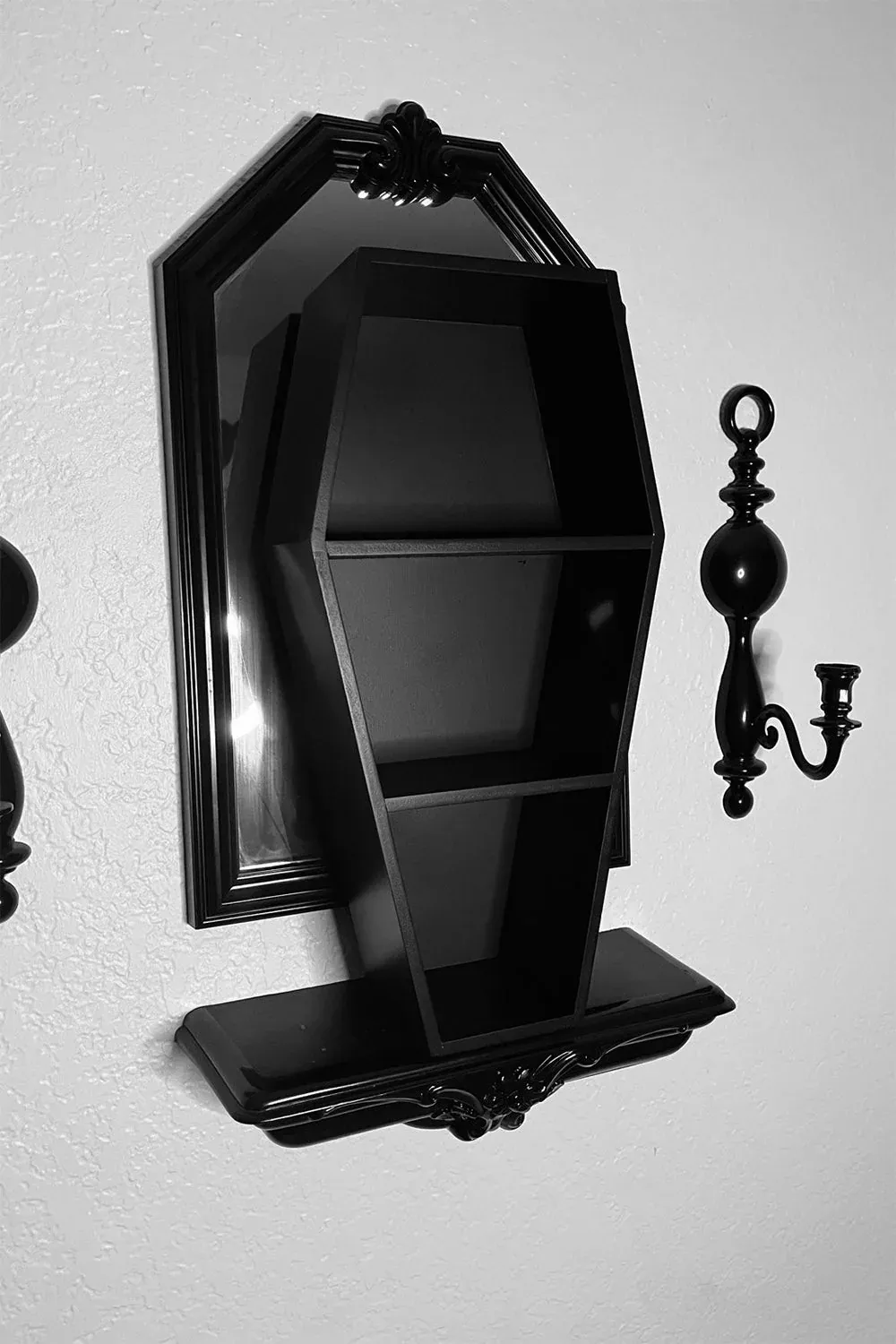 Coffin Shelf 20"