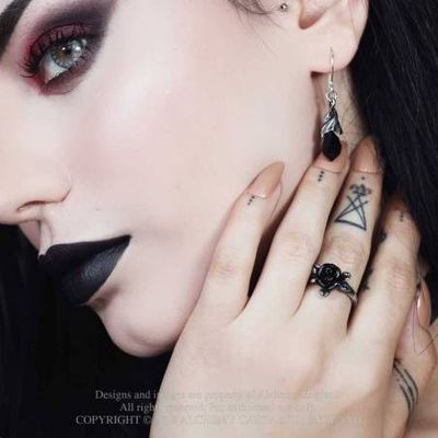 Empyrean Tear Earrings [BLACK] [E437B]