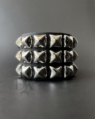 Silver Stud Leather Bracelet BC127  [SILVER]