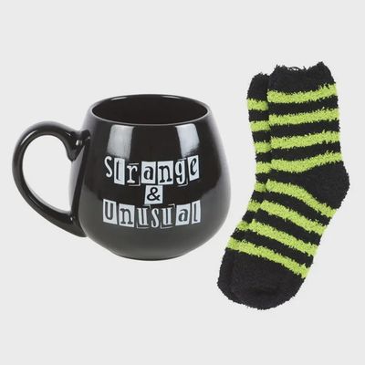 Strange and Unusual Mug with Striped Socks [BJ_56424]
