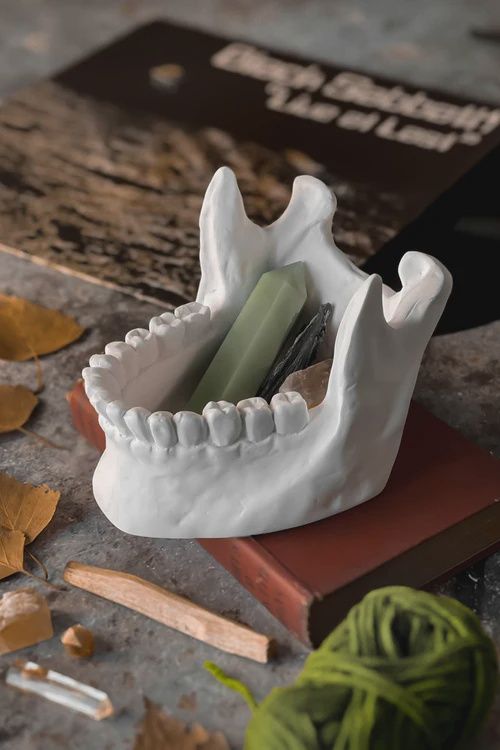 Ossuary Jewelry Holder [WHITE]