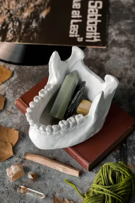 Ossuary Jewelry Holder [WHITE]