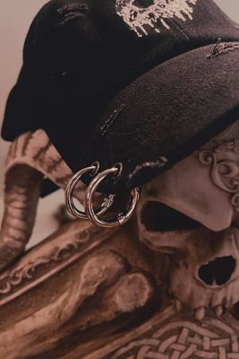 Skull Drip Pierced Cap