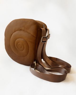 Structured Brown Snail Shell Backpack [BROWN]