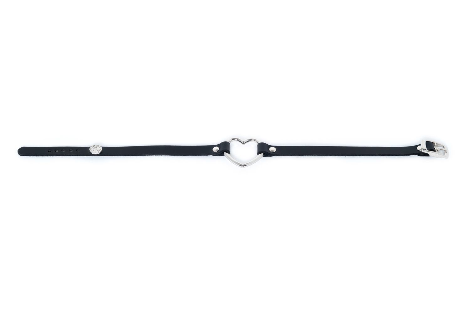 Leather choker with heart shaped ring – C12CSLVR