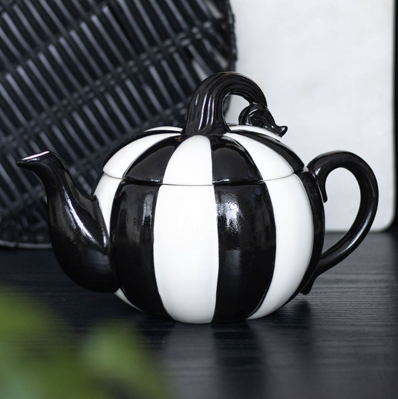 Black and White Striped Pumpkin Teapot [BJ_21826]
