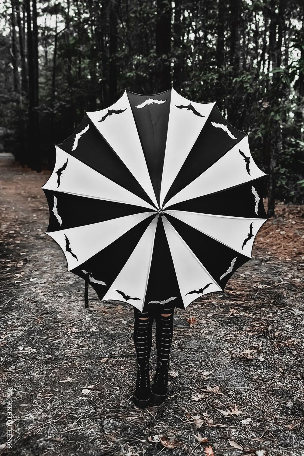 Parapluie Batwing Pagoda [NOIR &amp; BLANC]