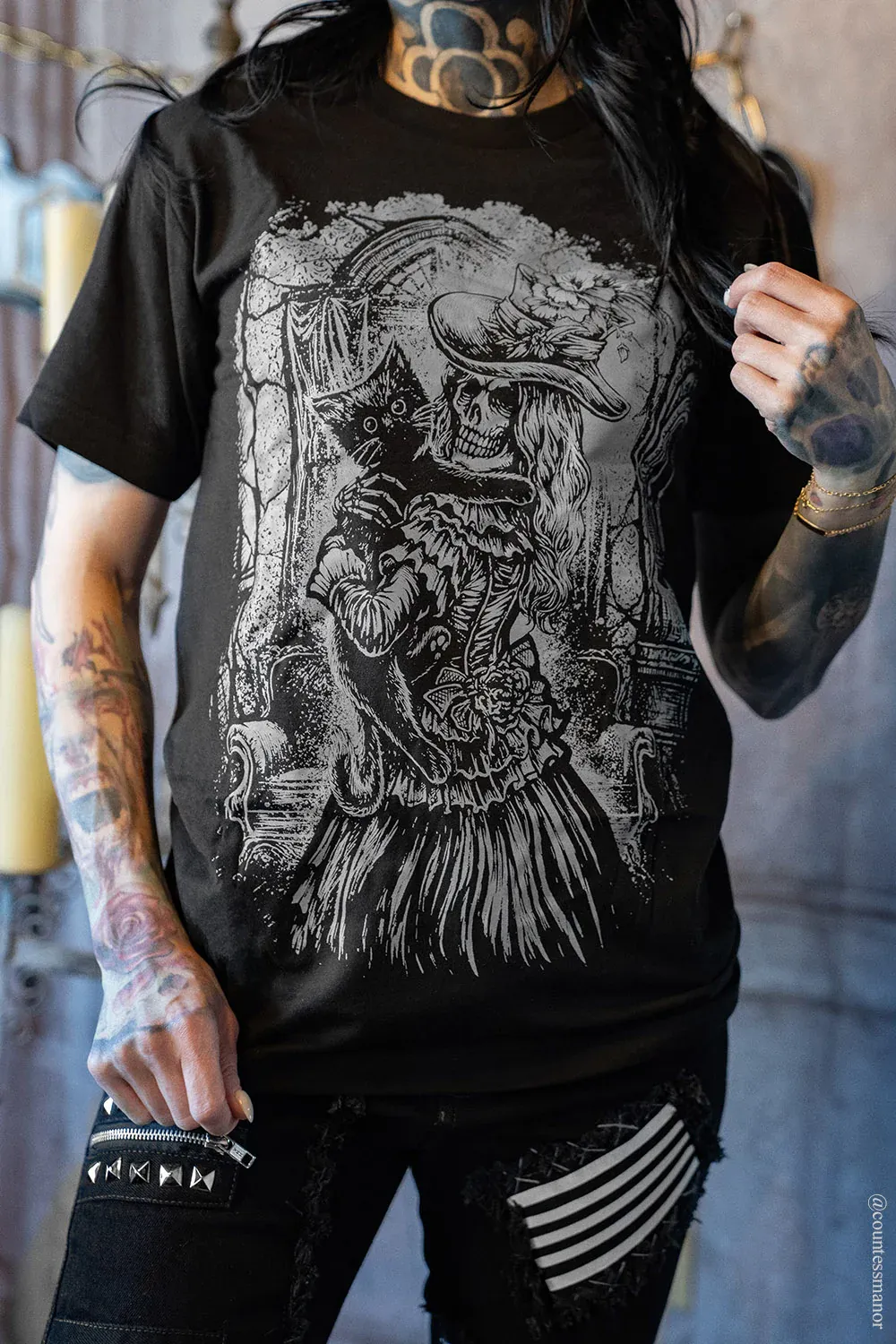 Victorian Cat Lady Women's T-Shirt [PLUS]