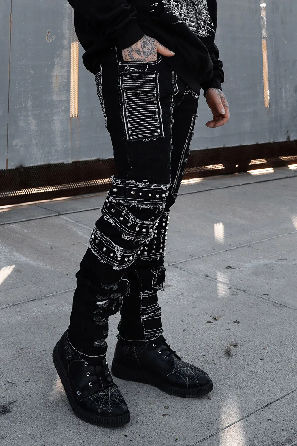 Deconstruction Pants [PLUS]