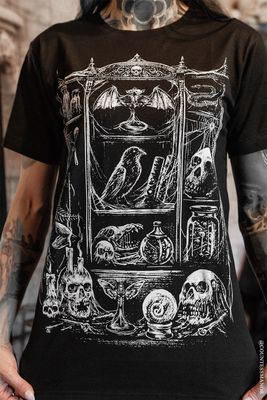 Cabinet of Curiosities Women's T-Shirt [PLUS]