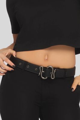 In The Hollow Snake Buckle Belt