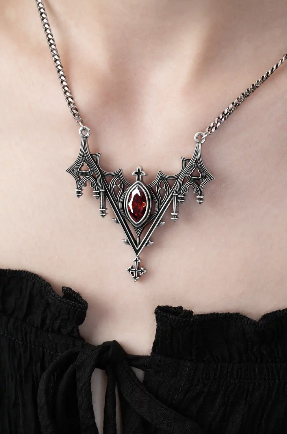 Relique Necklace