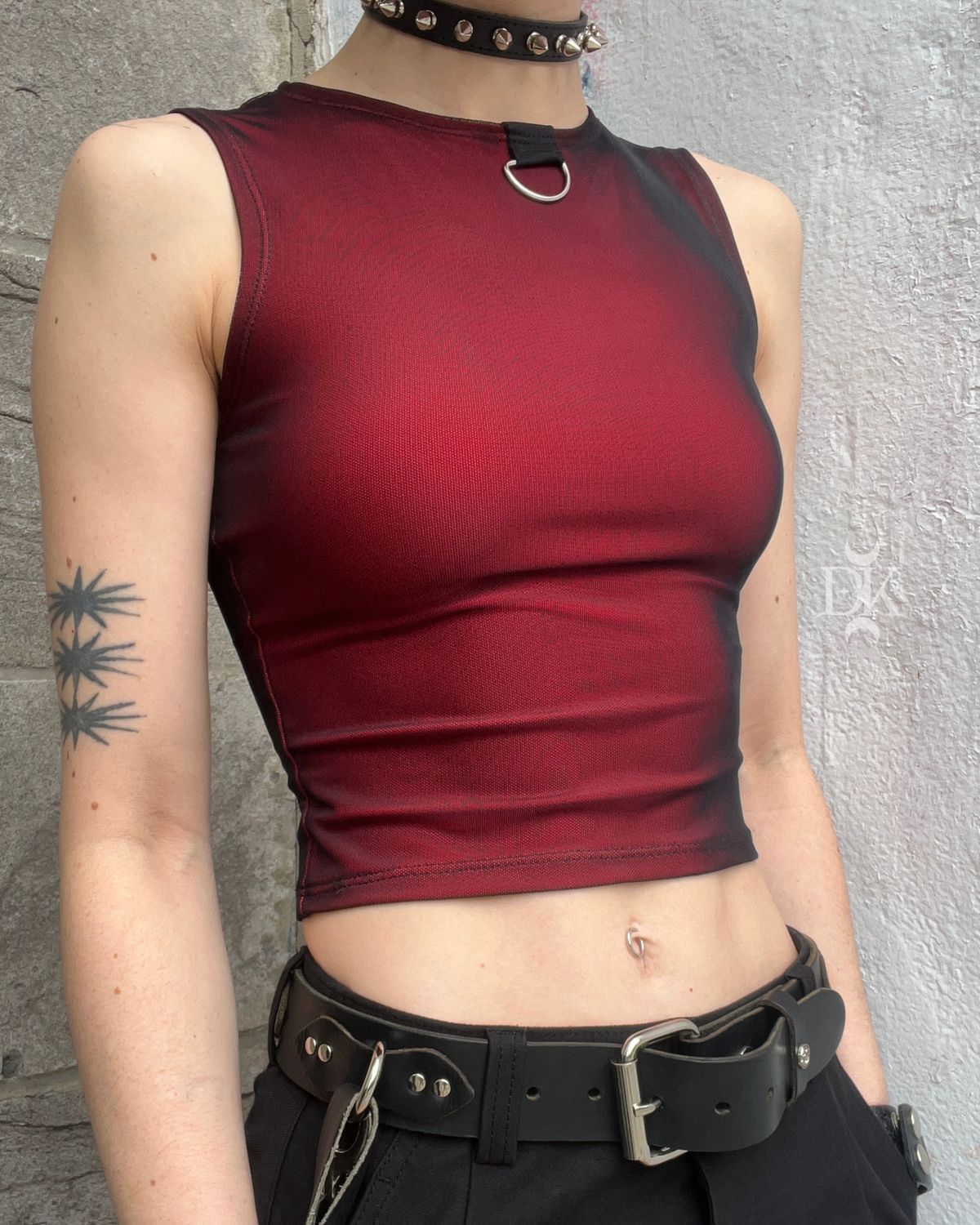 Red Cropped Mesh Sleeveless T-Shirt - MADE IN QUEBEC