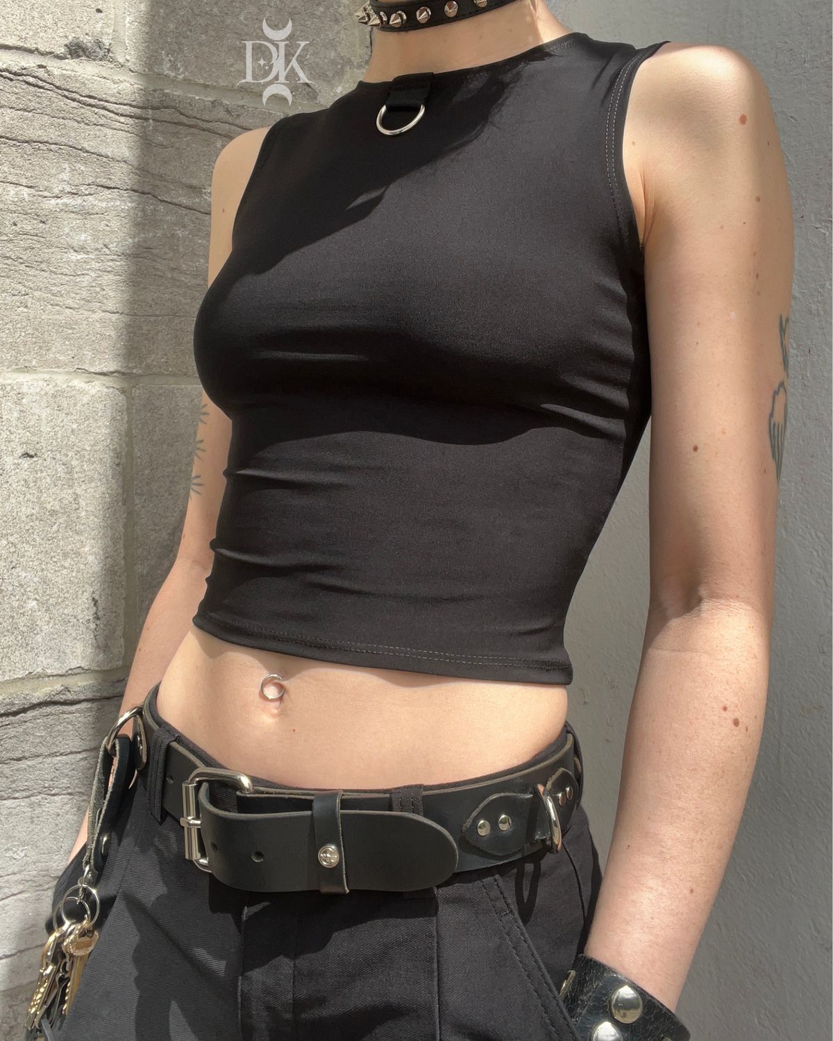 Black Cropped Sleeveless T-Shirt - MADE IN QUEBEC