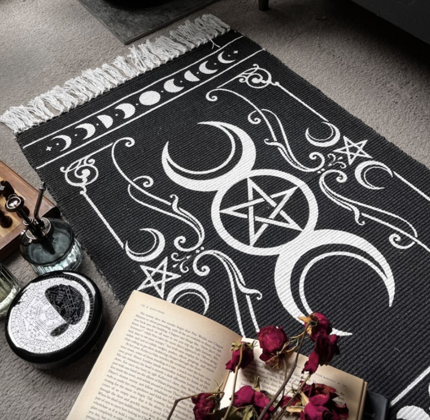 Triple Moon Rug [RUG2]