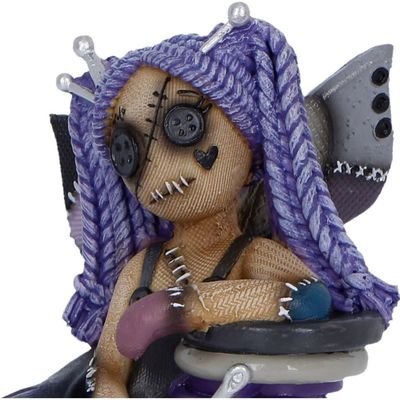 Violette Hexpin Statuette [B7644B26]