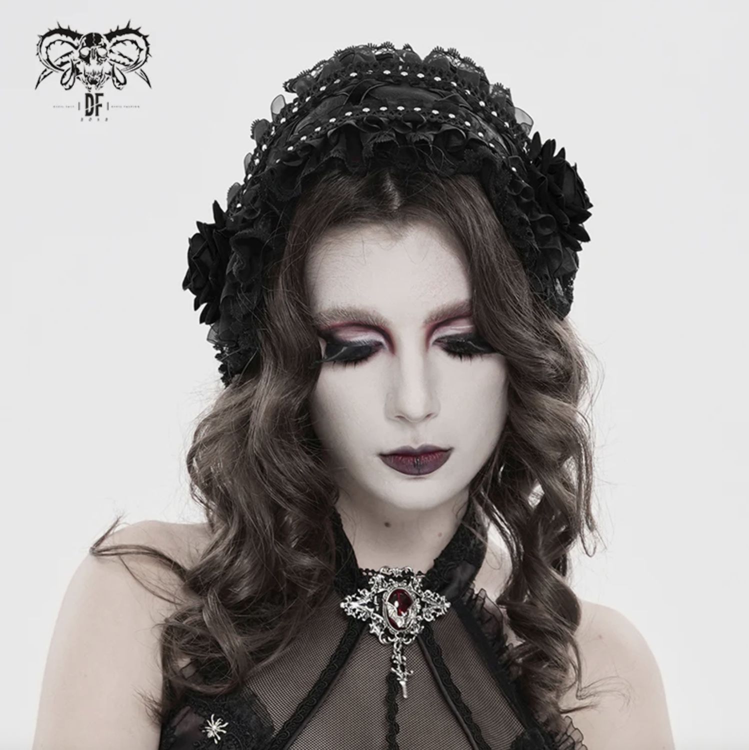 Headband with Lace and Black Roses AS27601