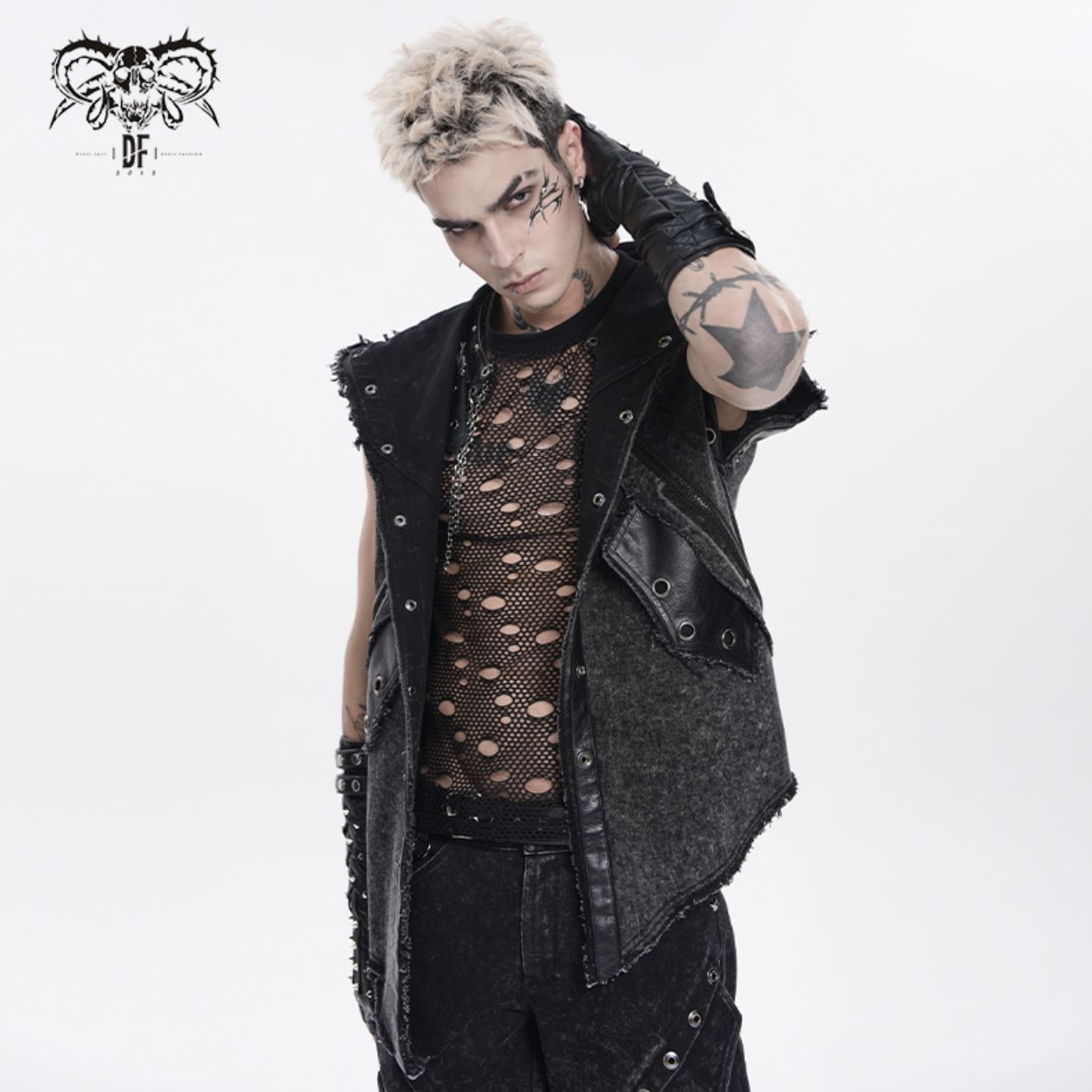 Sleeveless Hooded Jacket WT104