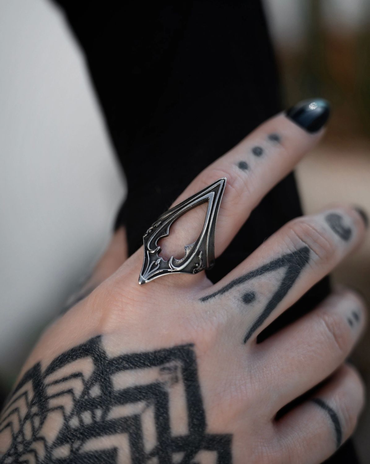 Bague Sanctum of Shadows