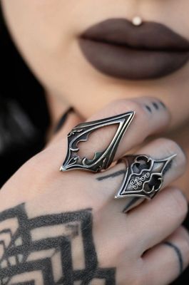 Bague Sanctum of Shadows