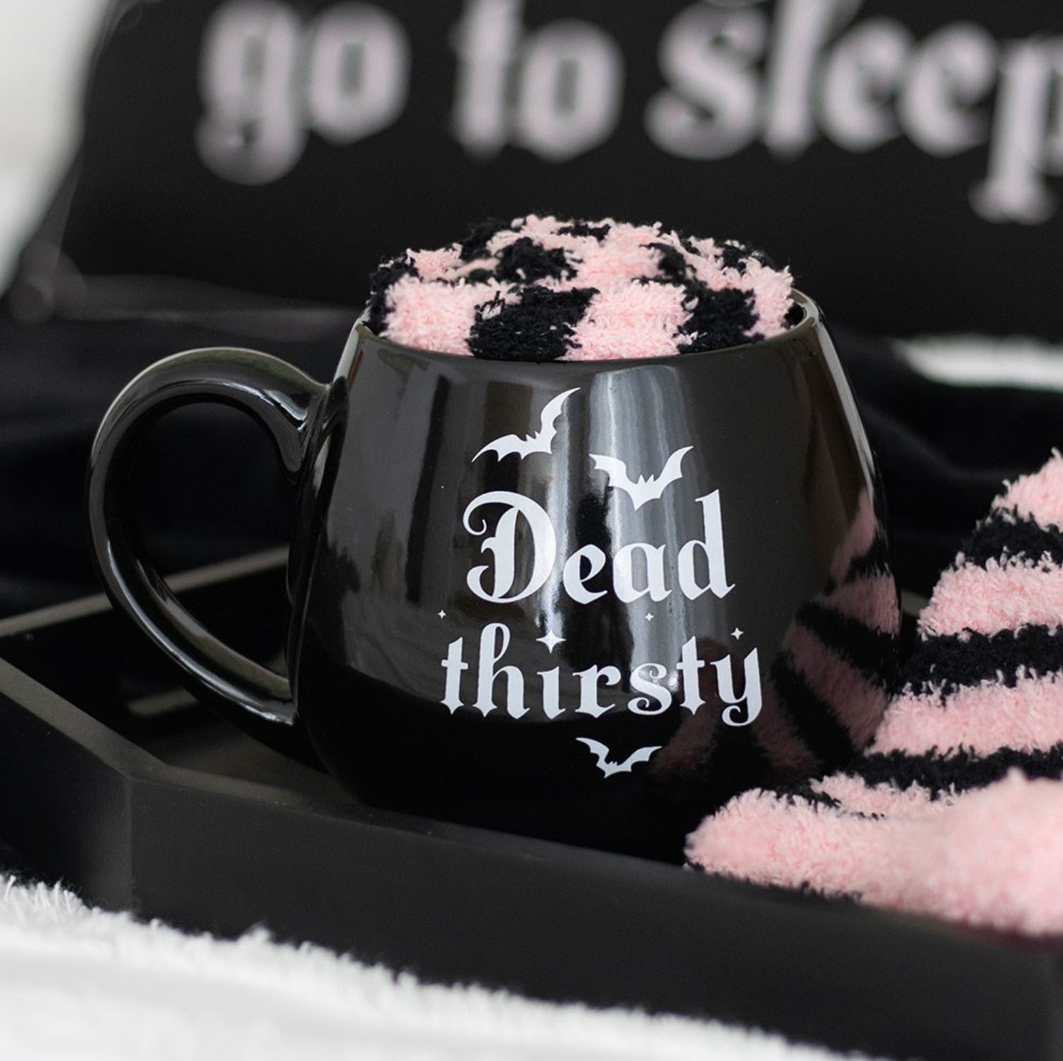 Tasse Dead Thirsty avec Bas Rayés Rose et Noir [DE_96025]