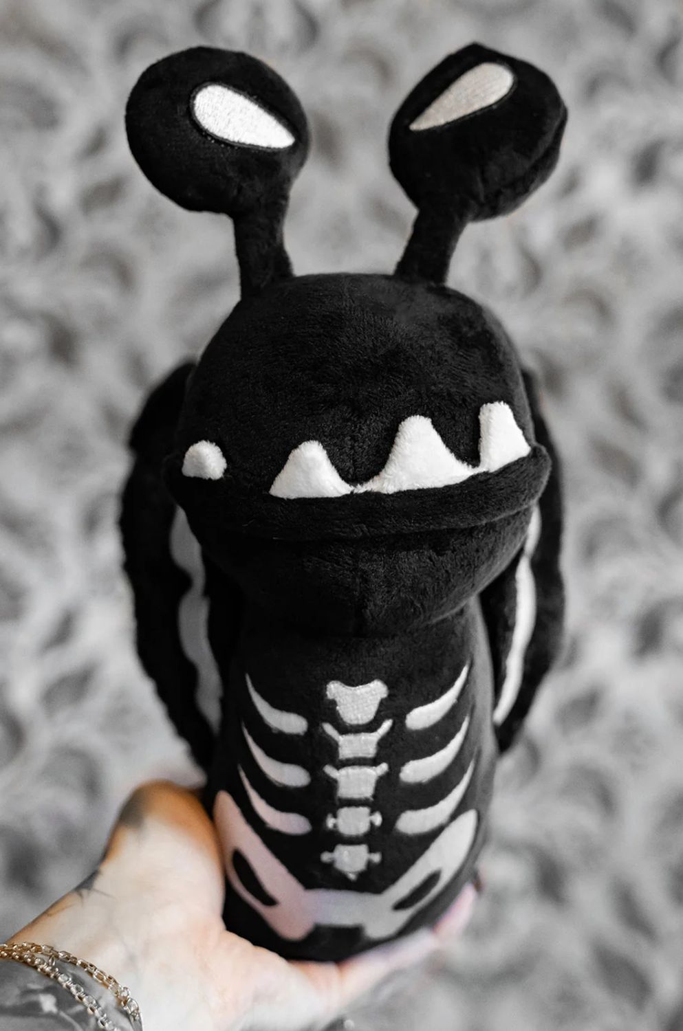 Peluche Slugula Skeleton Snail