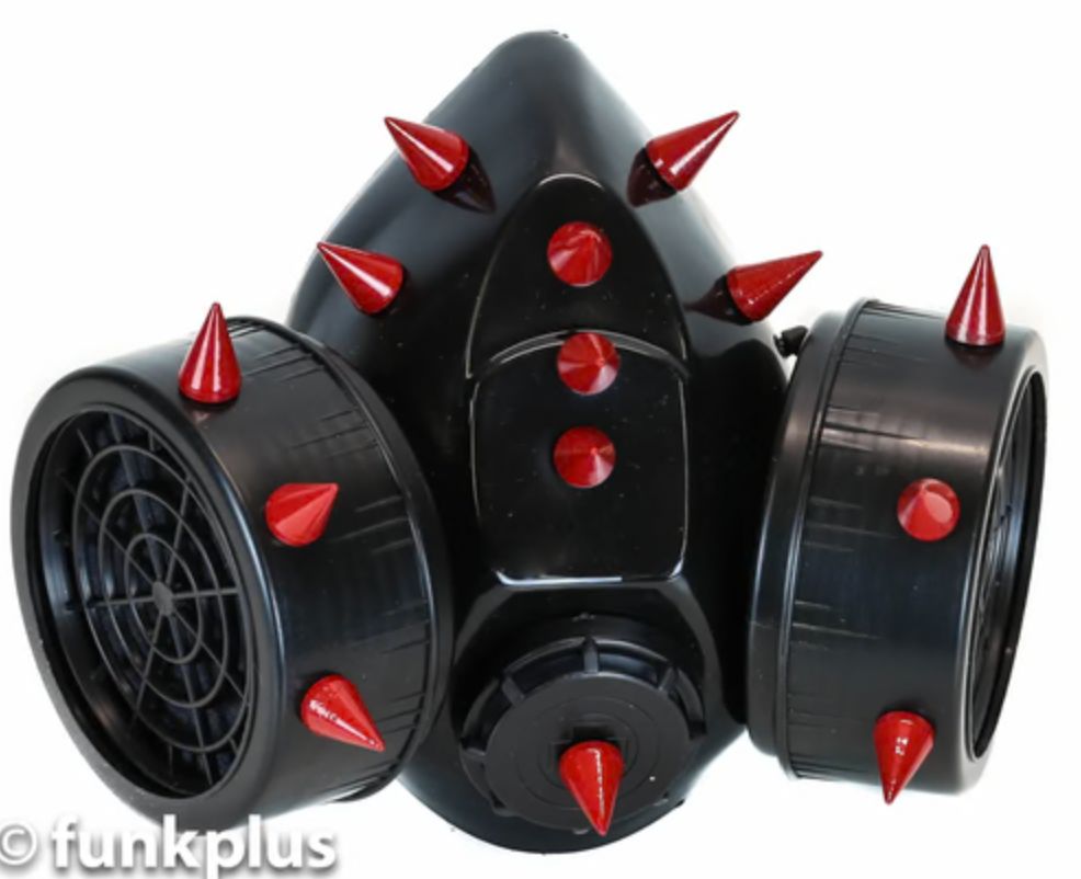 Masque à Gaz Noir avec Studs Rouges GM128-RS
