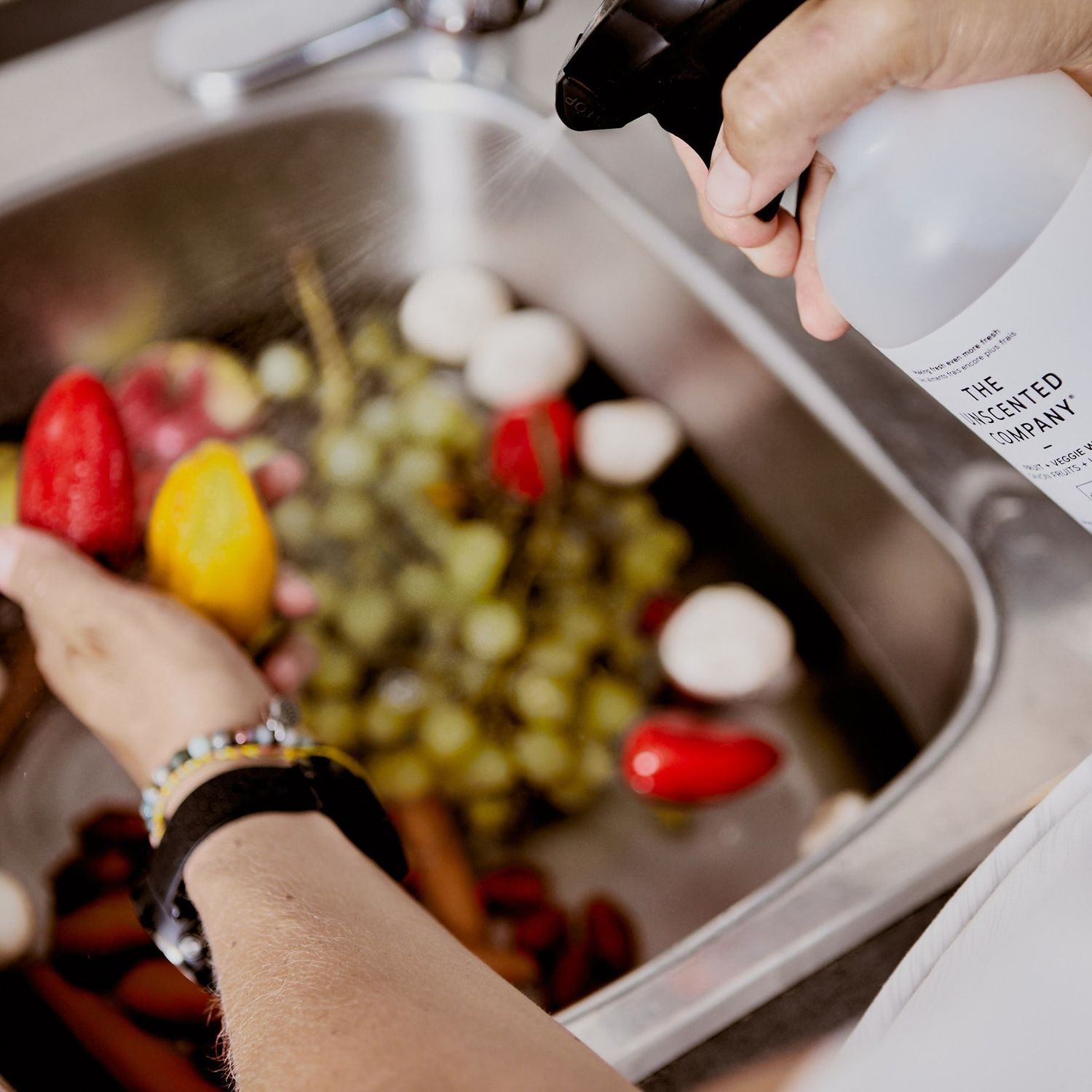 The Unscented Company - Fruit + Veggie Wash