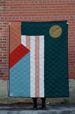 Le Point Visible - Quilted Throw - The Bather