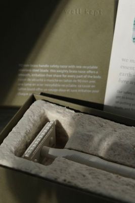 Well Kept - Safety Razor - Foam