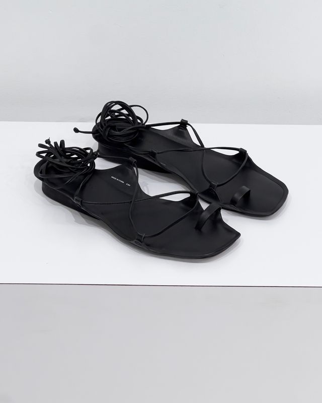 Secondhand - Final Sale - Banana Republic Sandals