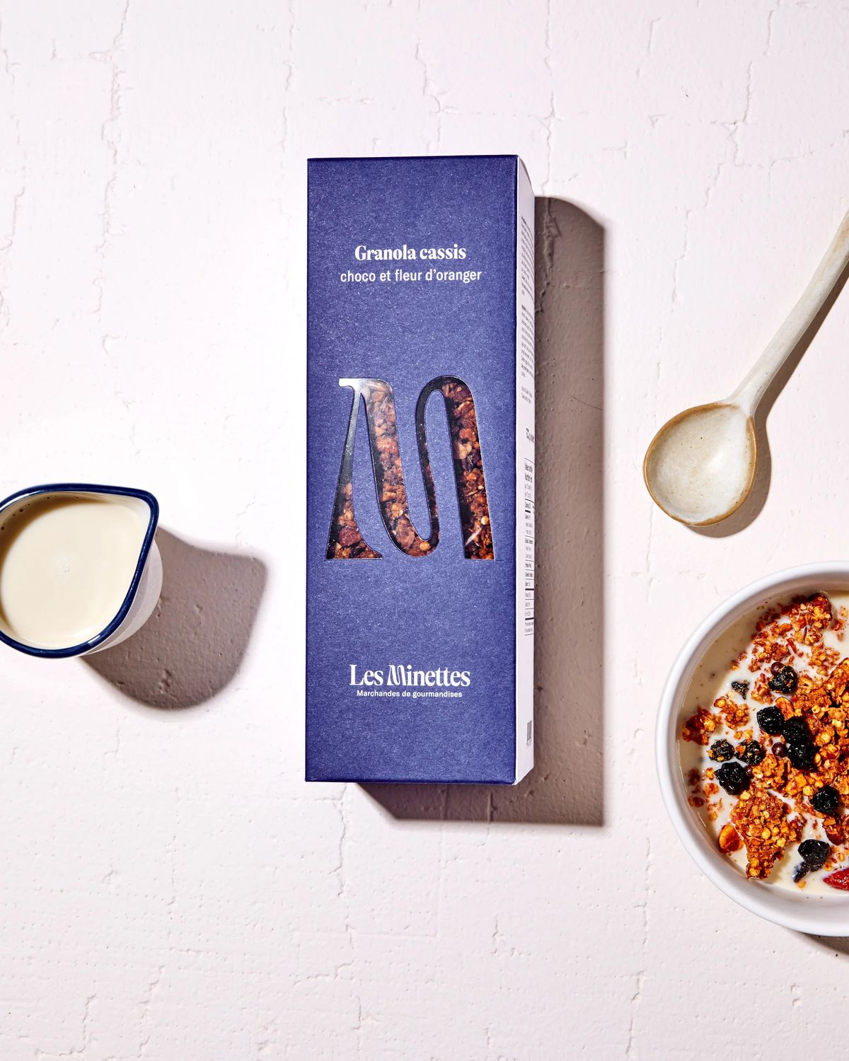 Les Minettes – Blackcurrant, Chocolate &amp; Orange Blossom Granola