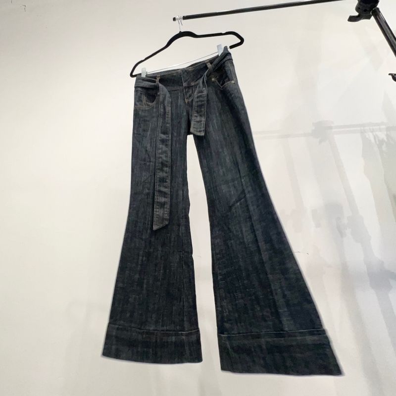 Secondhand - Final Sale - Le Château Jeans