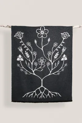 Mini Tipi - Sustainable Indigenous Blanket - Black and White Floral
