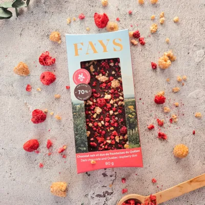 Fays – 70% Dark Chocolate Bar – Raspberry Duo