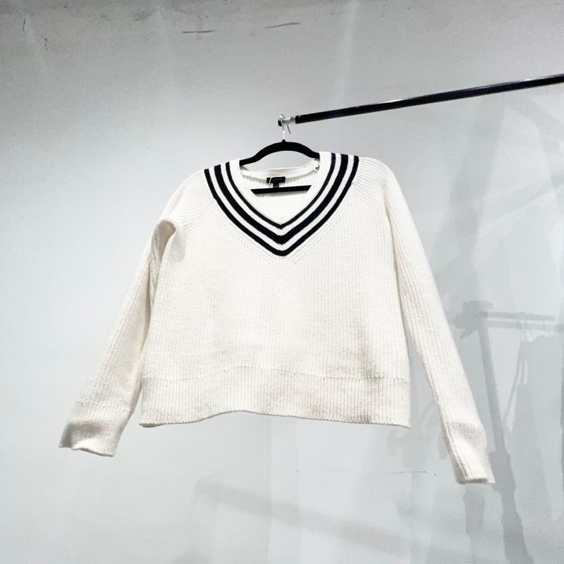 Secondhand - Final Sale - Talbots Sweater