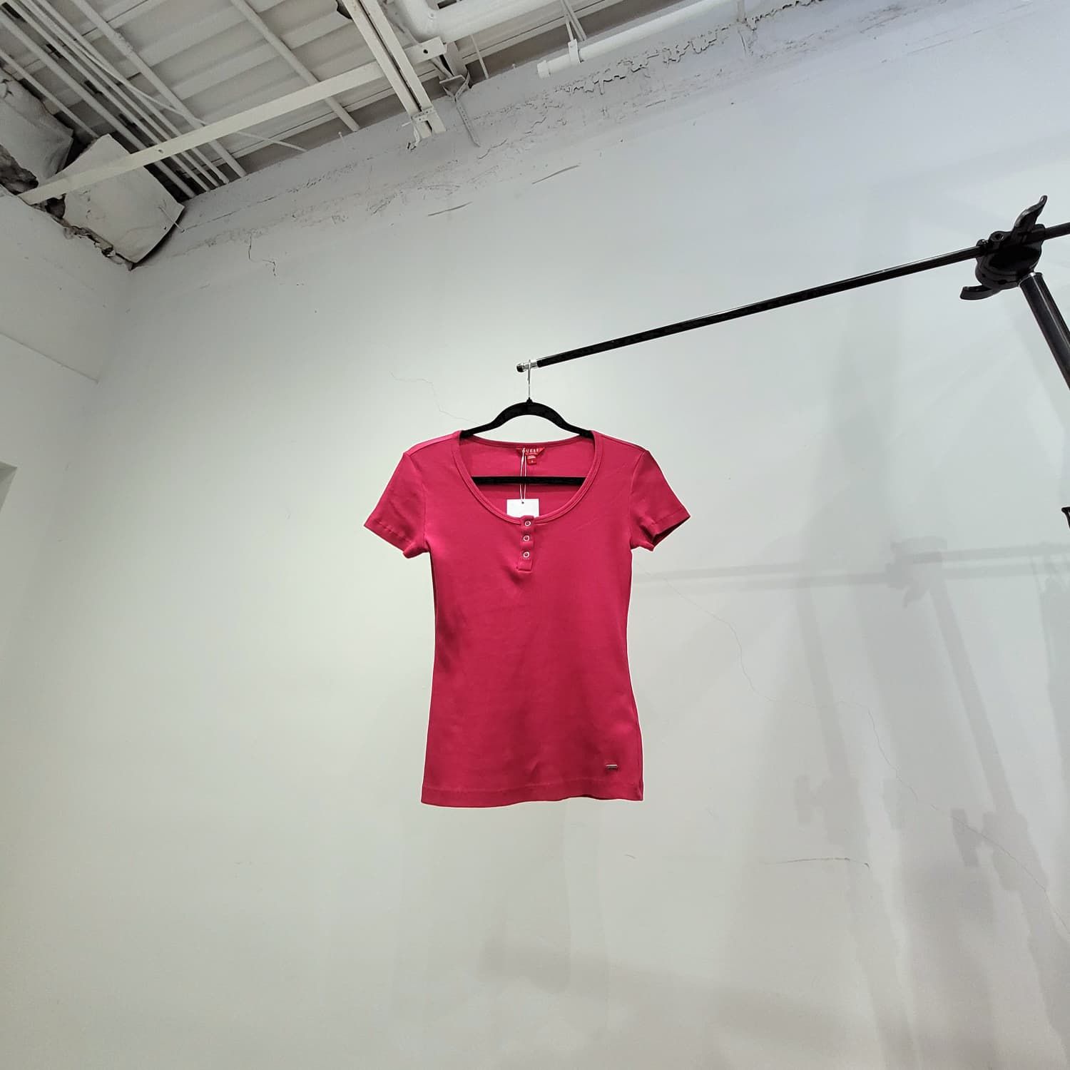 Secondhand - Final Sale - Guess Top